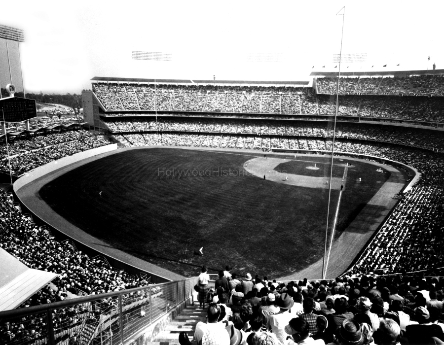 Dodger Stadium 1962 wm.jpg